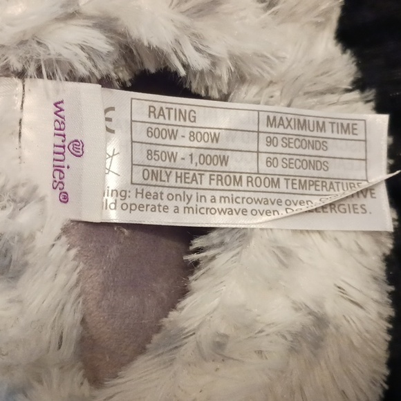 Warm n snuggly gift set, warm fluffy slippers in microwave, sip hot drink in mug - Picture 4 of 4